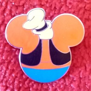 DISNEY MICKEY GOOFY EARS PIN